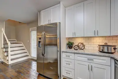 Image de Secluded living in Woodstock! Pets and Long stays Ok! Sleeps 12+