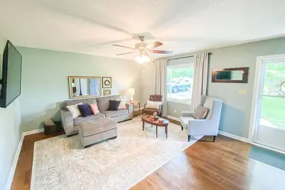Image de The Aviary Cottage: Bunkbed, Near Playground, Swing, Full Fence, Central to all