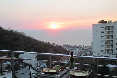Image de Spectacular Views of Banderas Bay!