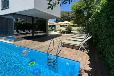 Image de Award-winning designer villa with sea view and wellness for 10 persons in PoreÄŤ