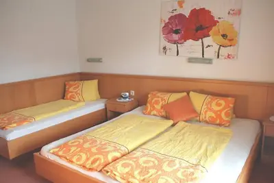 Image de Triple room, balcony, lake view - Pension Agnes