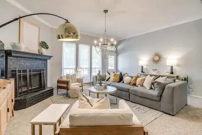 Image de Cozy 4b\/2b & Game Room, Minutes from Downtown