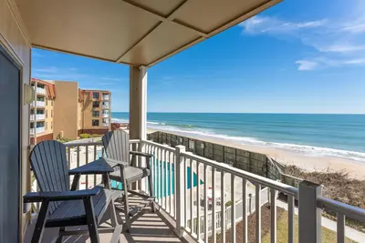 Image de Oceanfront views, Beachfront condo, The Driftwood!
