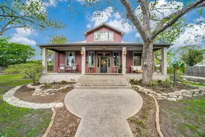 Image de Charming, Historic Home / sleeps 7