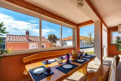 Image de Appartement de vacances Posedarje pour 1 - 8 personnes avec 4 chambres à coucher - Maison mitoyenne