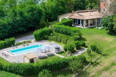 Image de Maison de vacances Acqualagna pour 1 - 8 personnes avec 4 chambres à coucher - Maison de vacances