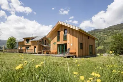 Image de mit 4 Schlafzimmern & Ir-Sauna by Interhome