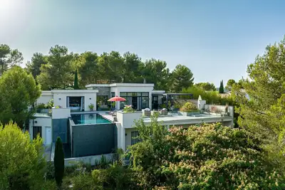 Image de Prestigieuse Villa 2 piscines + Spa vue mer Montpellier 8 chb 17 personnes