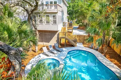 Image de 307 W Indian -The Prickly Pear -Private Optional Heated Pool and Spa -Walking Distance to Everything