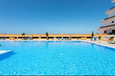 Image de Beautiful 2 bed sunkissed property with pool