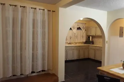 Image de #2/3 One Bedroom in Shared 3-Bedrooms Apartment, splendid sea view