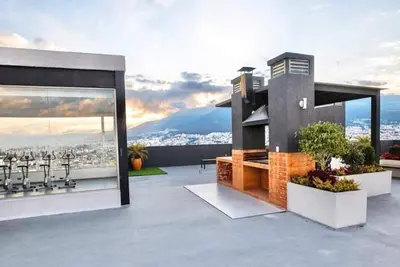Breath-Taking Mountain View Condo