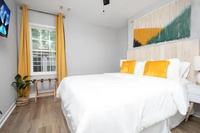Image de Gorgeous Bungalow Minutes from Airport & Atl