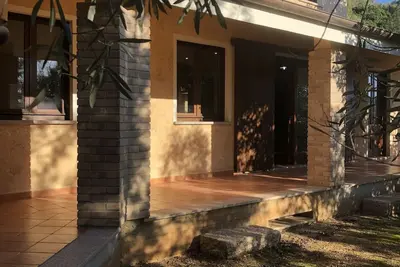 Image de Rustic Campidanese house nestled in the Mediterranean bush