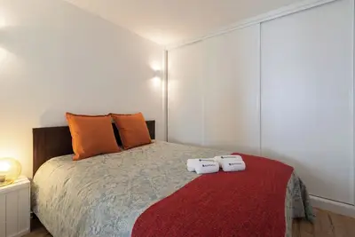 Image de Precious Comfortble Flat | Central by HostWise