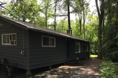 Image de Cozy Cabin on Lake Mahkeenac