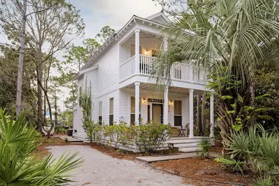 Image de Anchor House- Heated Pool- 4 Bikes! - Prime Beach Access