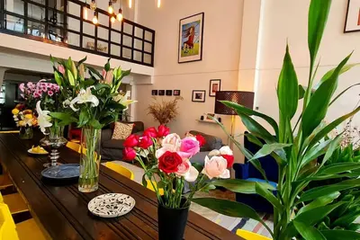 Image de Beautiful 5 Story Family House