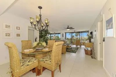 Image de Harbor Towers Siesta Key Gulf Facing 2/2 condo!