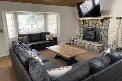 Image de Cozy Open Layout Home in Peaceful Neighborhood