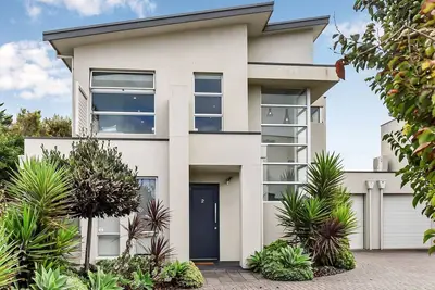 Image de Stunning Sea Views in Excellent Location