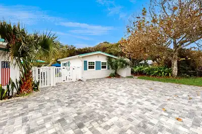 Image de Dog-friendly cottage with fenced yard, W/D - walk to the beach & fishing spots