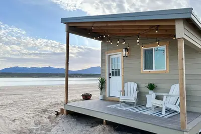 Image de Beautiful Beach Bungalow on private sandy beach