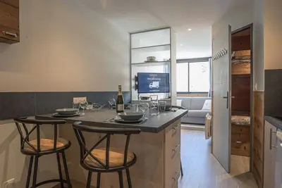 Image de Apt cosy 4 pers, 2 ch, rénové, départ ski aux pieds