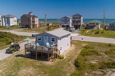 Image de North Topsail Cottage Rental with Dock