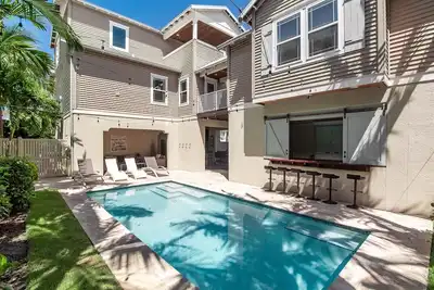 Image de The Veranda on Jacaranda by Beach Boutique Rentals