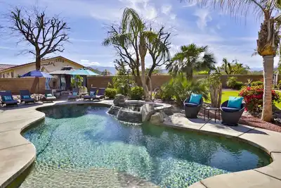 Image de One Acre Oasis w/pool & spa