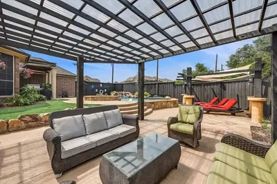 Image de Creekside Charm w/ Pool, Backyard Oasis, Patio