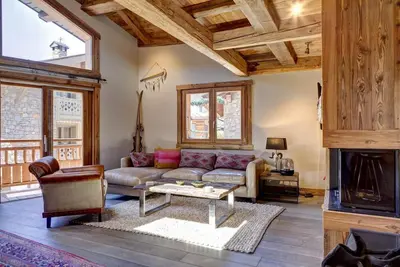 Image de Chalet, 100m du centre station, balcon, cheminée ou poêle à bois, télévision, 150m², Courchevel