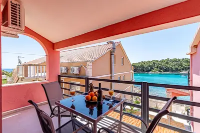 Image de Appartement de deux chambres prés de la plage Prizba, Korcula (A-175-b)