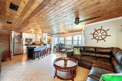 Image de Captains Quarters *Heated Pool* Pet Friendly