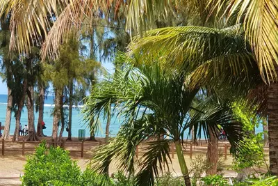 Image de Private and Fully equipped and furnished Family House Facing the Beach