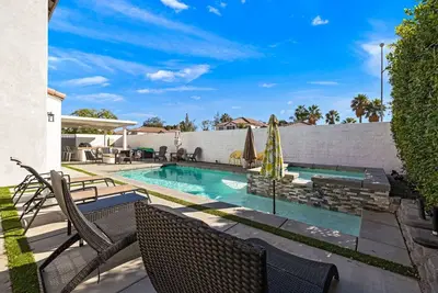 Image de Hummingbird House! 5 · Hummingbird House! 5br home w/ pool/spa & Casita