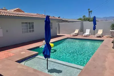 Image de Luxury Modern Escape · Luxury Modern Escape W/ Pool! ! !