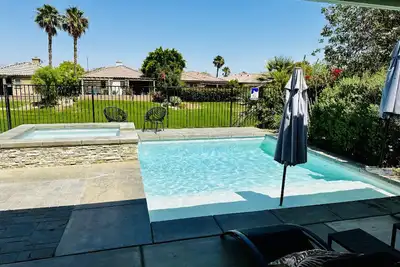 Image de Wade/Jen  · MantrA House- Boho Oasis- Pool/Spa - 1mi Coachella