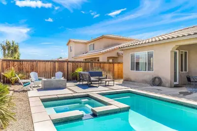 Image de Todos Santos House- · Todos Santos House -Pool/Jacuzzi 2mi Coachella