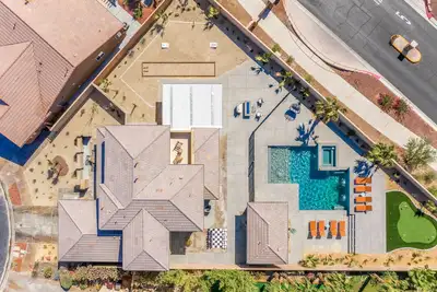 Image de Mountain-view home & guesthouse with saltwater pool, spa, & outdoor games