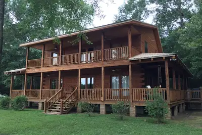 Image de Book 4 Alabama Football Games/Amazing Two Story Log Cabin/Near Tombigbee River