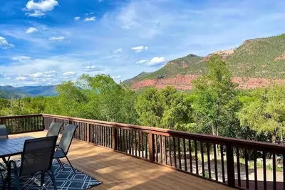 Image de Spacious 3br Guest Home with Large Deck, Amazing Views, Close to Town