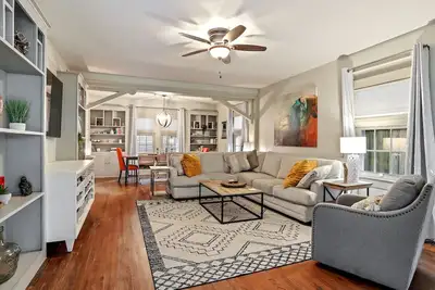 Image de The Garden District Retreat - close to everything!