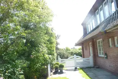 Image de Strandhaus Helene - Holiday home close to the beach with a living space of approx. 90 m²,