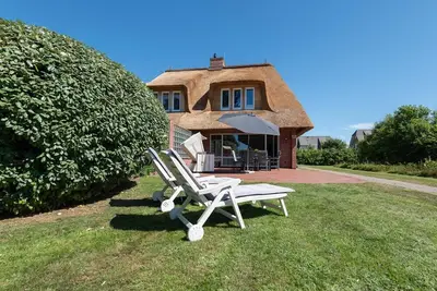Image de Lh Bremer Strasse, Hausteil 3 - Schönes Ferienhausteil Unter Reet mit ca. 90 m² und 4 Zimmern, für
