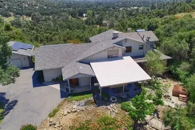 Image de Yosemite Getaway With Excellent Views