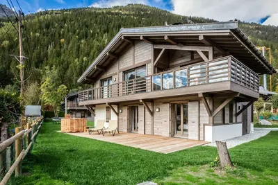 Image de Chalet Etoile : charmant chalet neuf de quatre chambres