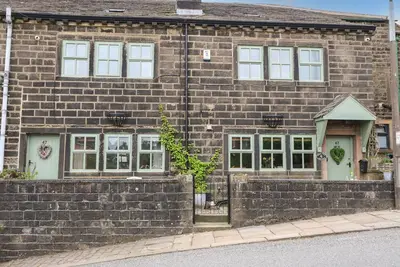 Image de Greenfield Cottage, pet friendly, with open fire in Oakworth