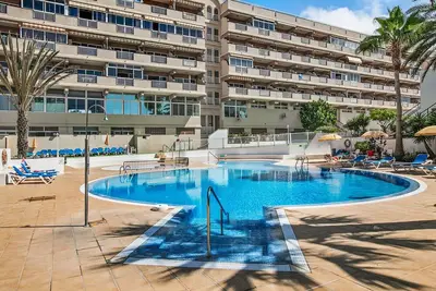 Image de Maison \"Aguaviva\", vacances parfaites avec vue sur la mer, piscine et Wi-Fi.
